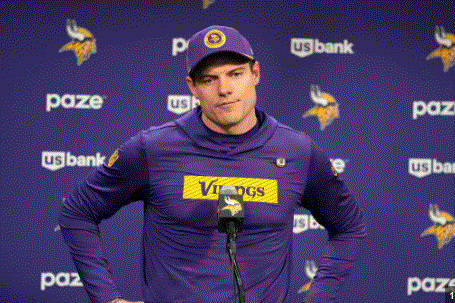 Breaking News: Minnesota Vikings Head Coach Kevin O’Connell announces that a highly experienced fan-favorite superstar has officially ended his contract just one hour ago and signed with a rival team……